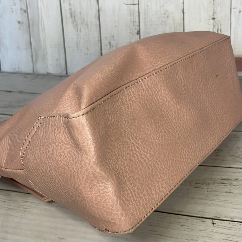 Matt and Nat Pink Monkland Dwell Hobo
